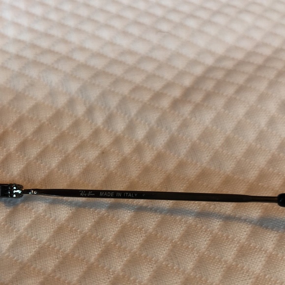 Authentic Ray-Ban sunglasses main image 3